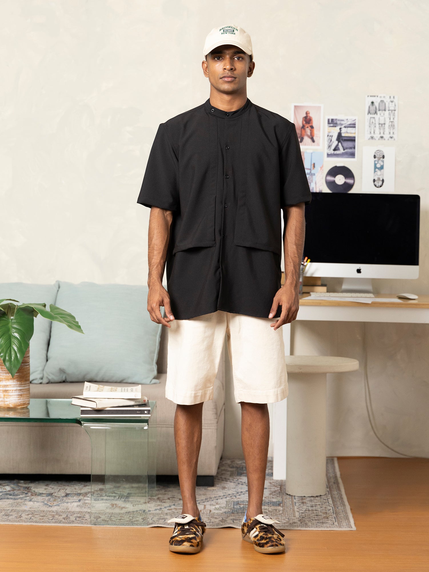 Short sleeve double chest flap shirt