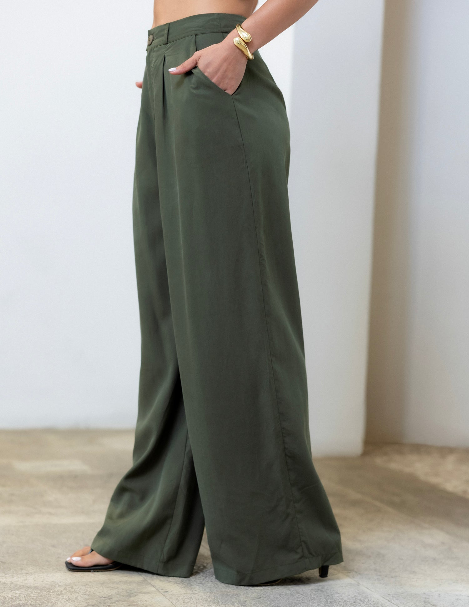 High Waist Pleated Pant