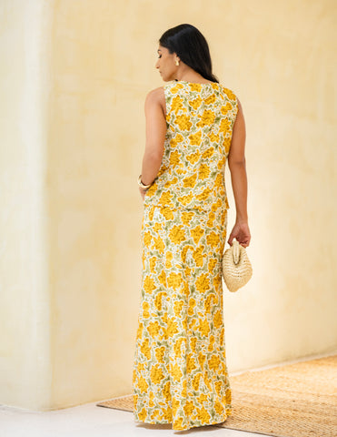 Sleeveless Button Down Top