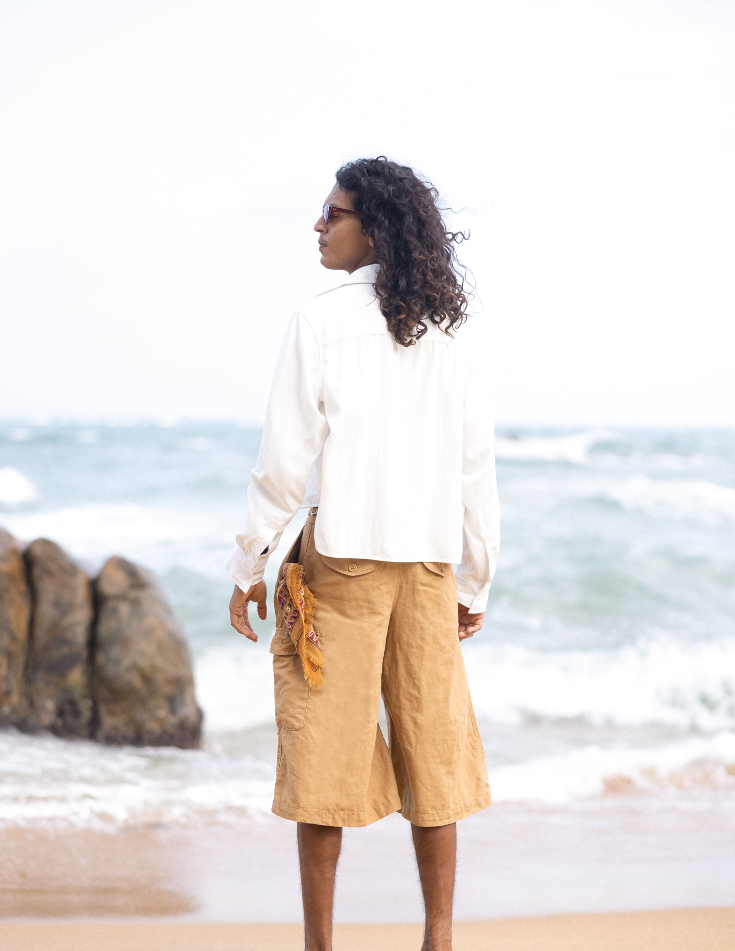 Cropped cuff flared shirt