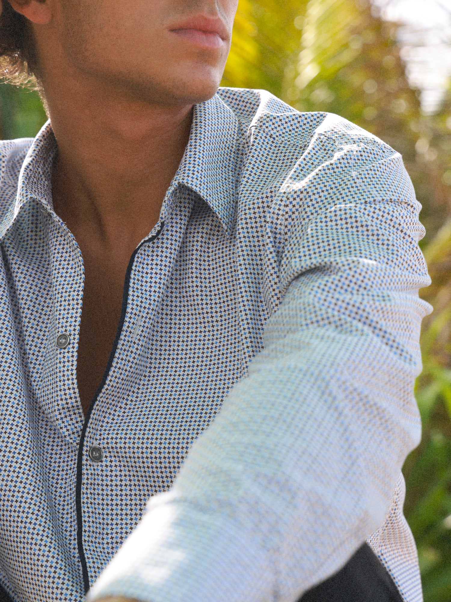 Contrast binding detailed oversize shirt