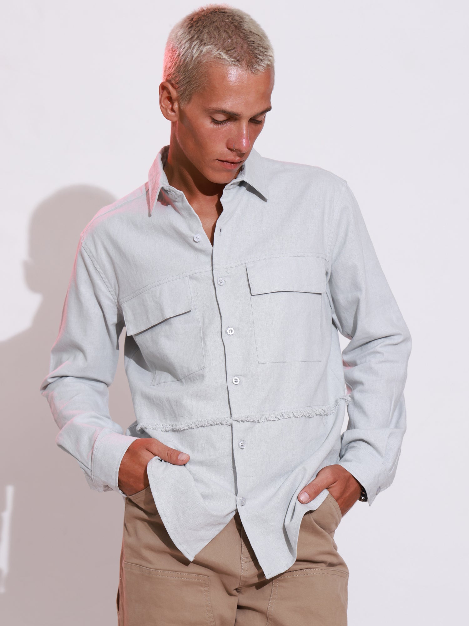 Long sleeved regular collar shirt