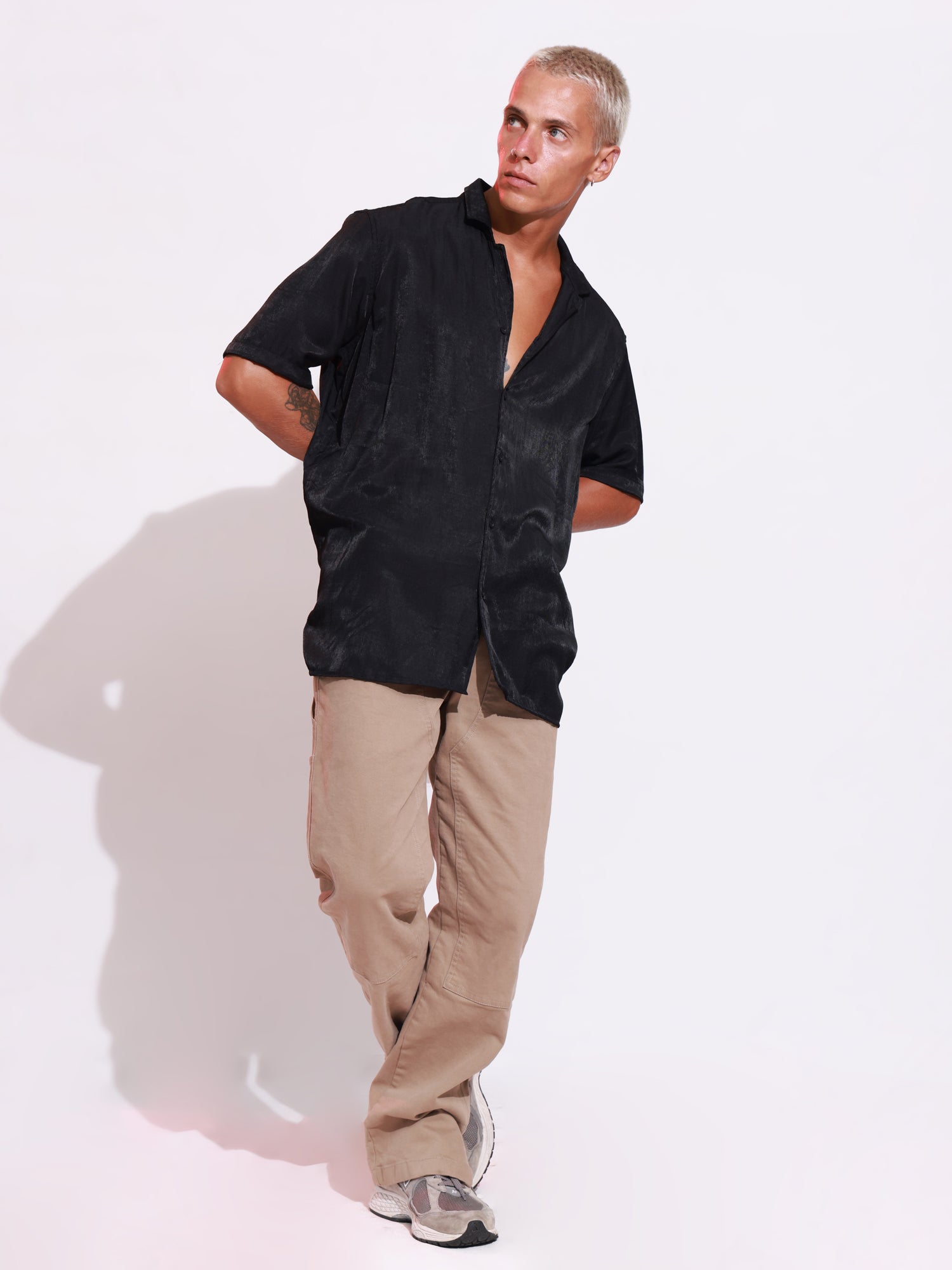 Short sleeved camp collar shirt