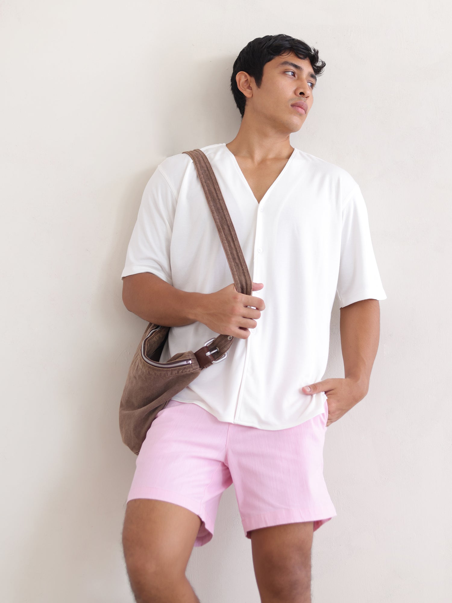 Short sleeved V-neck shirt