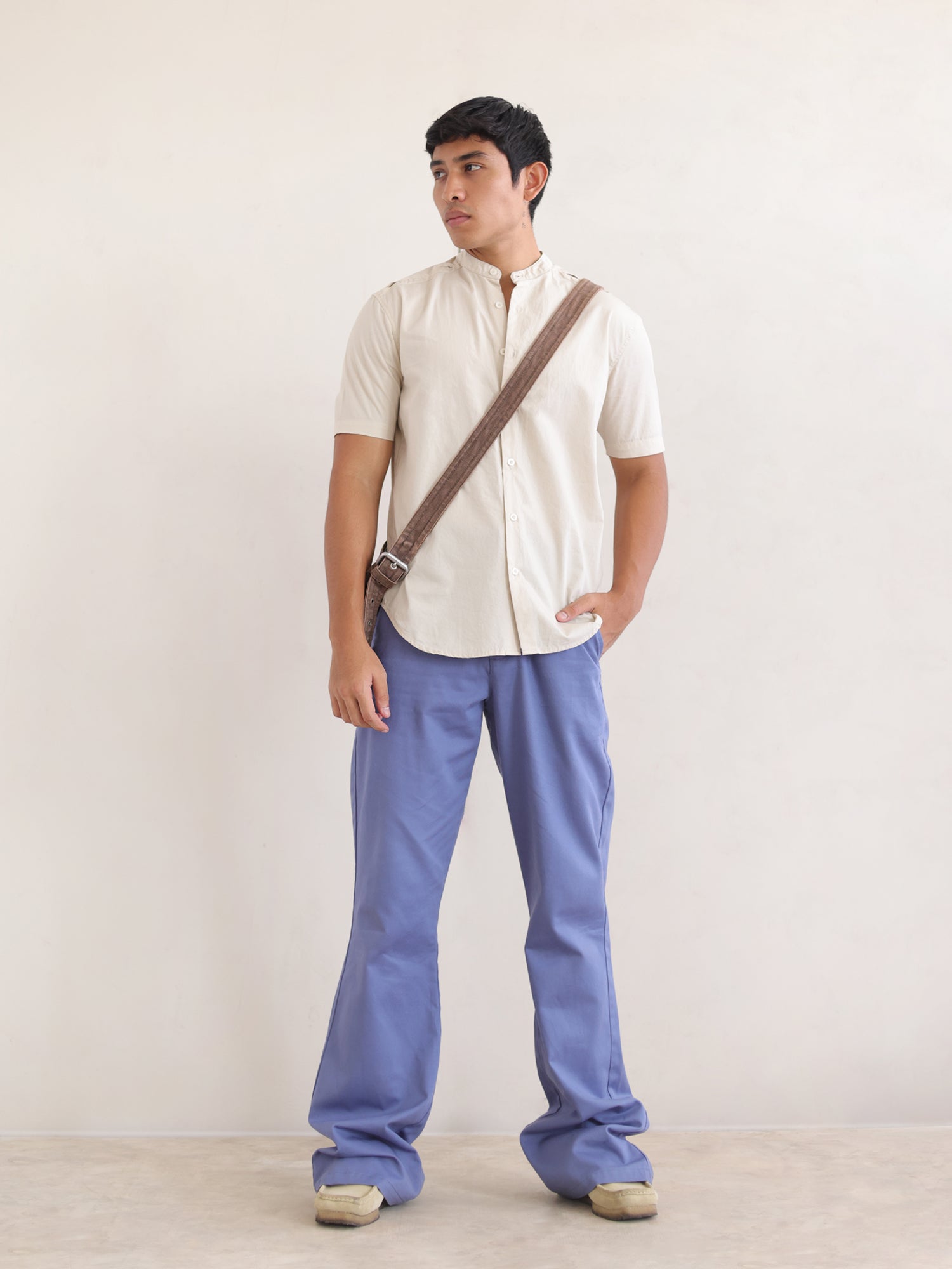 Slim fit S/S chinese collar shirt