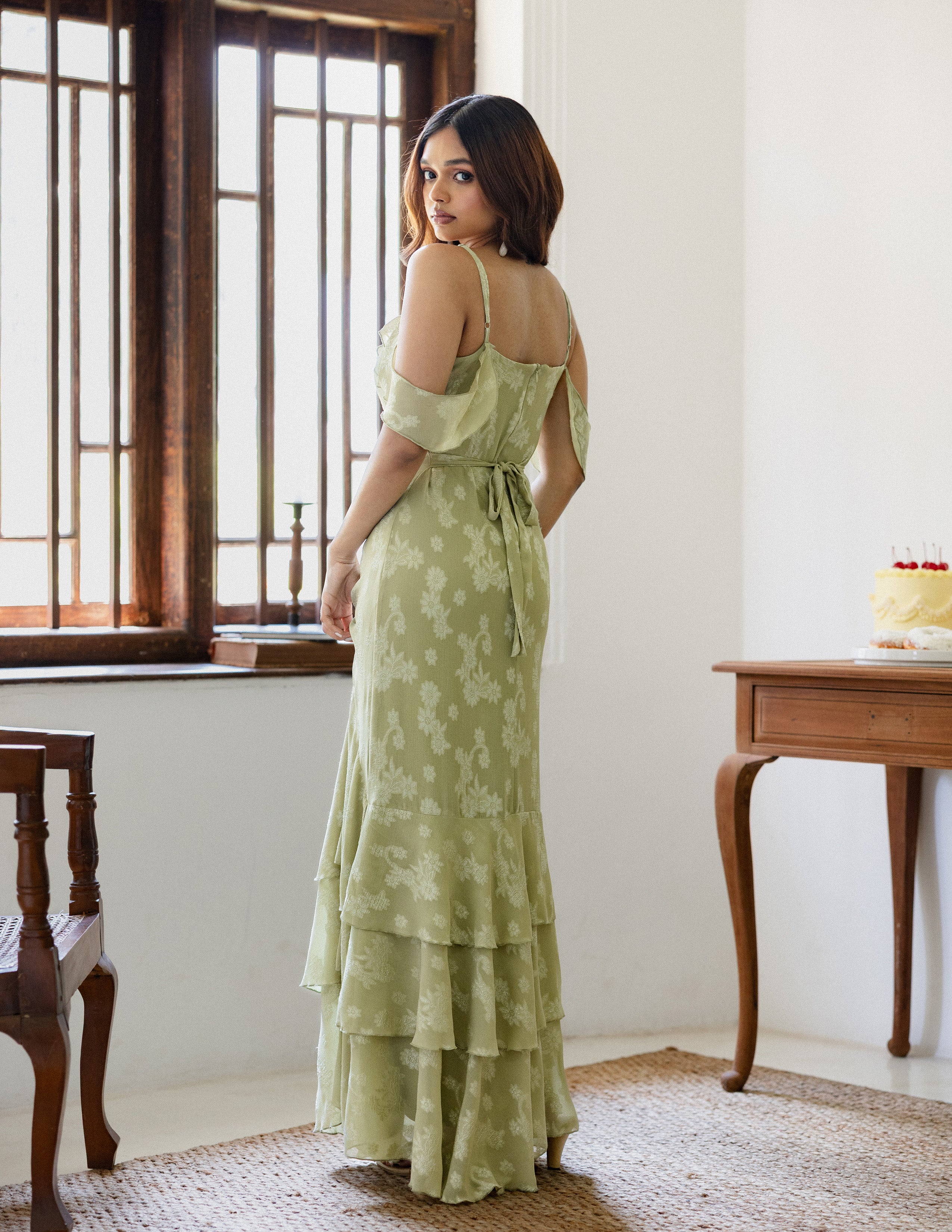 Frill Detailed Sleeveless Maxi Dress