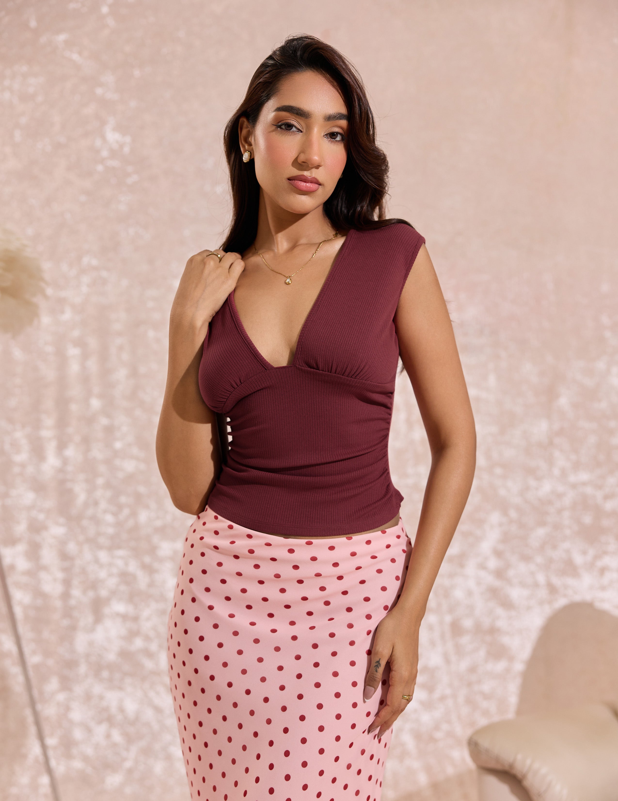 Waist Gathering Detailed Deep Neck Sleeveless Top