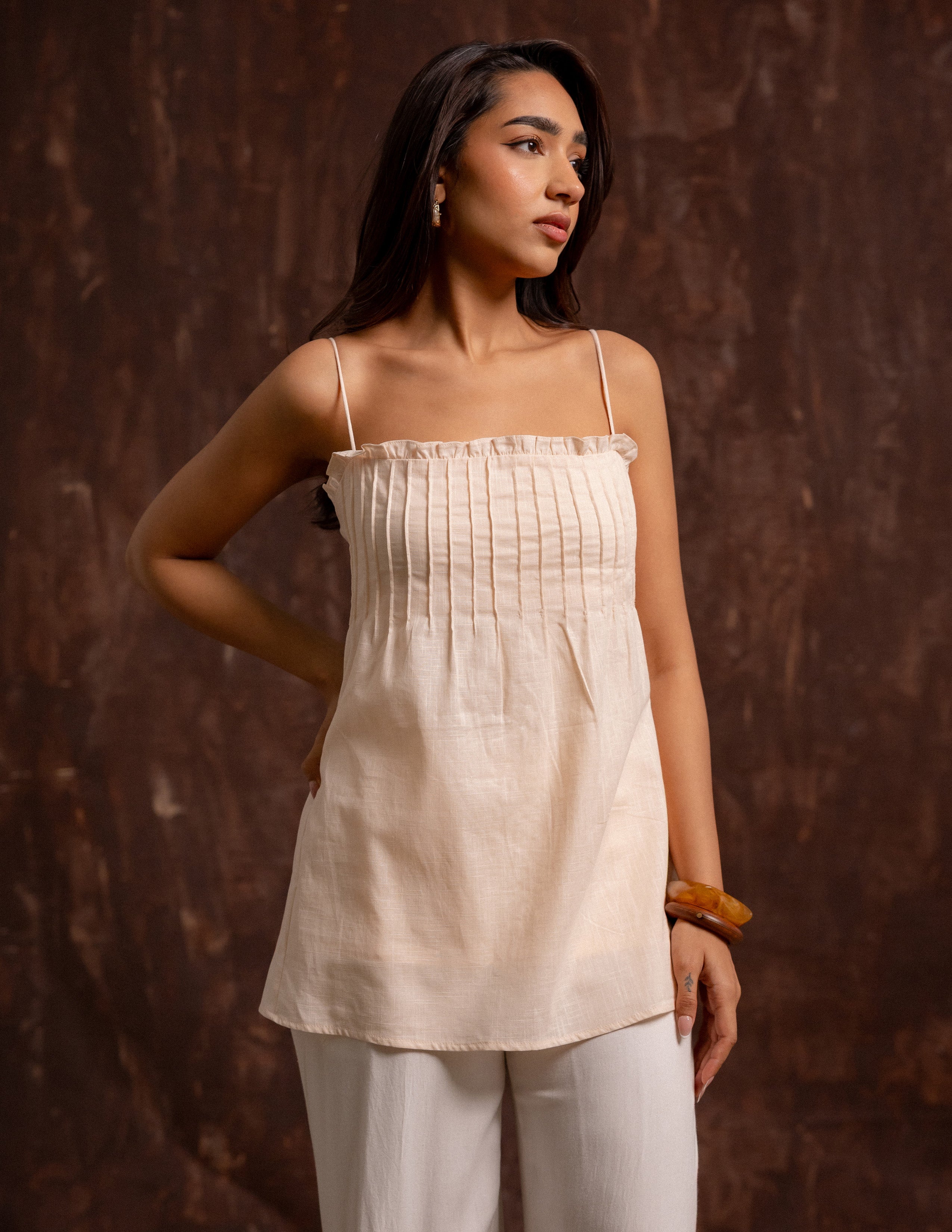 Pintuck Detailed Sleeveless Top