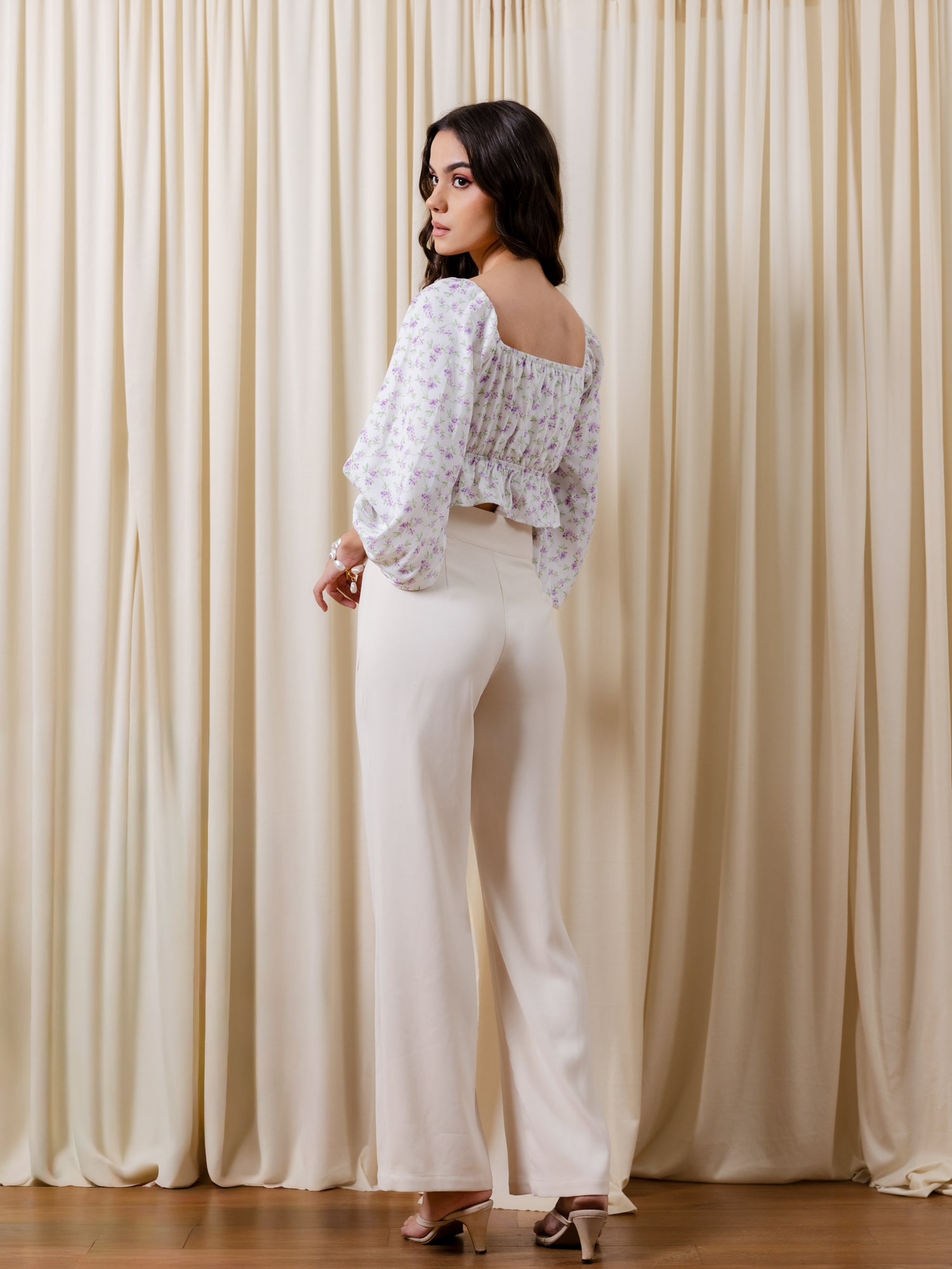 Balloon Sleeved Front Tie Up Bustier Top