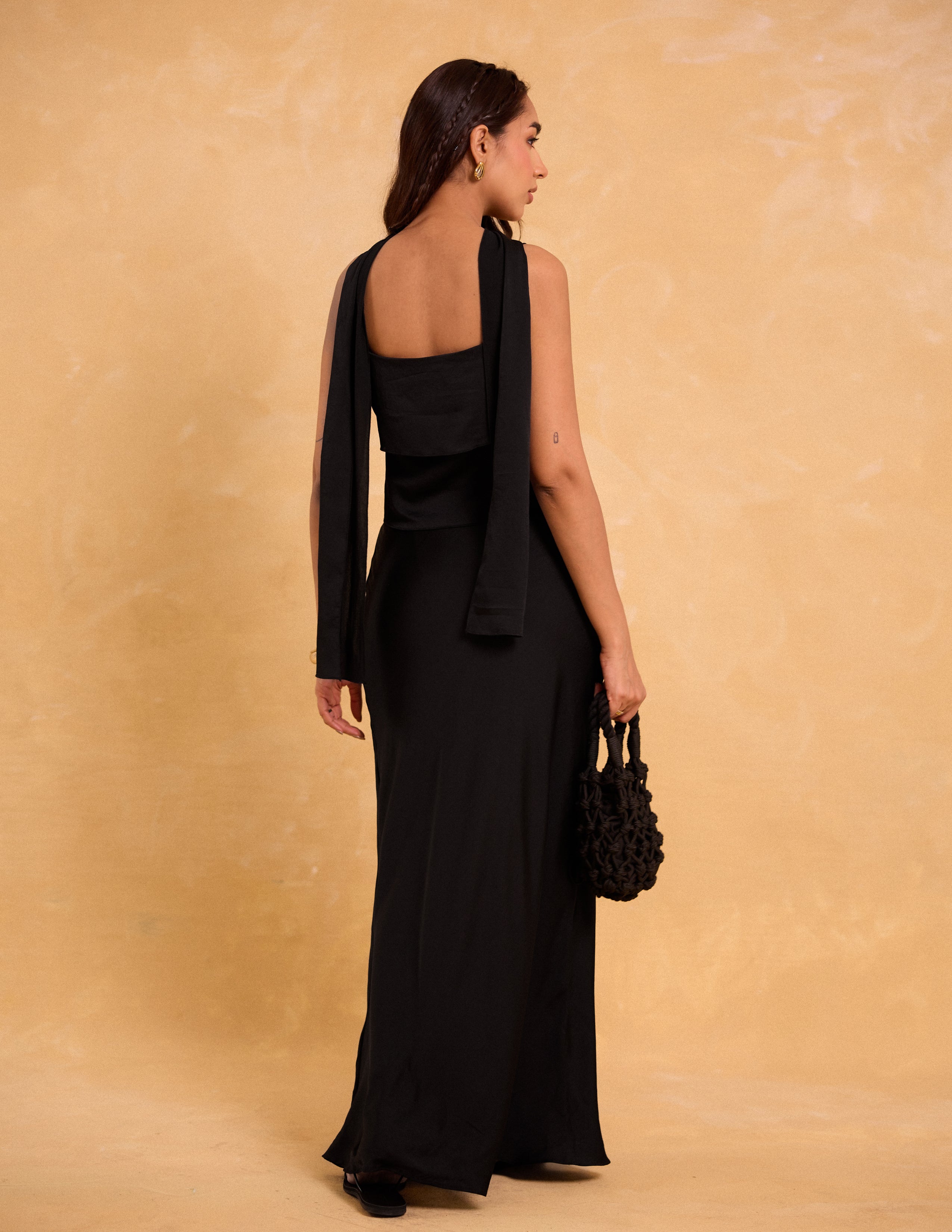 Shawl Detailed Sleeveless Top