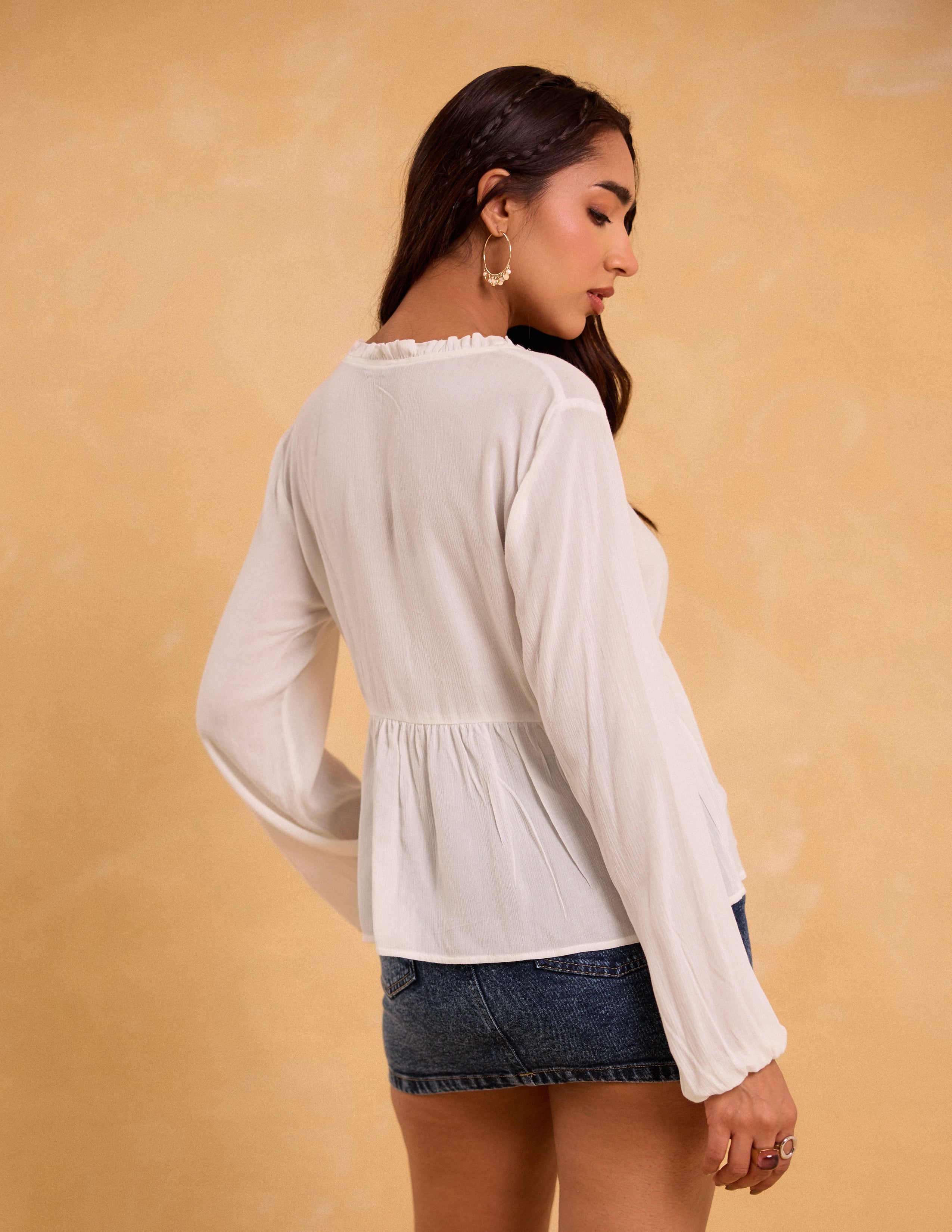 Front Tie Up Long Sleeved Top
