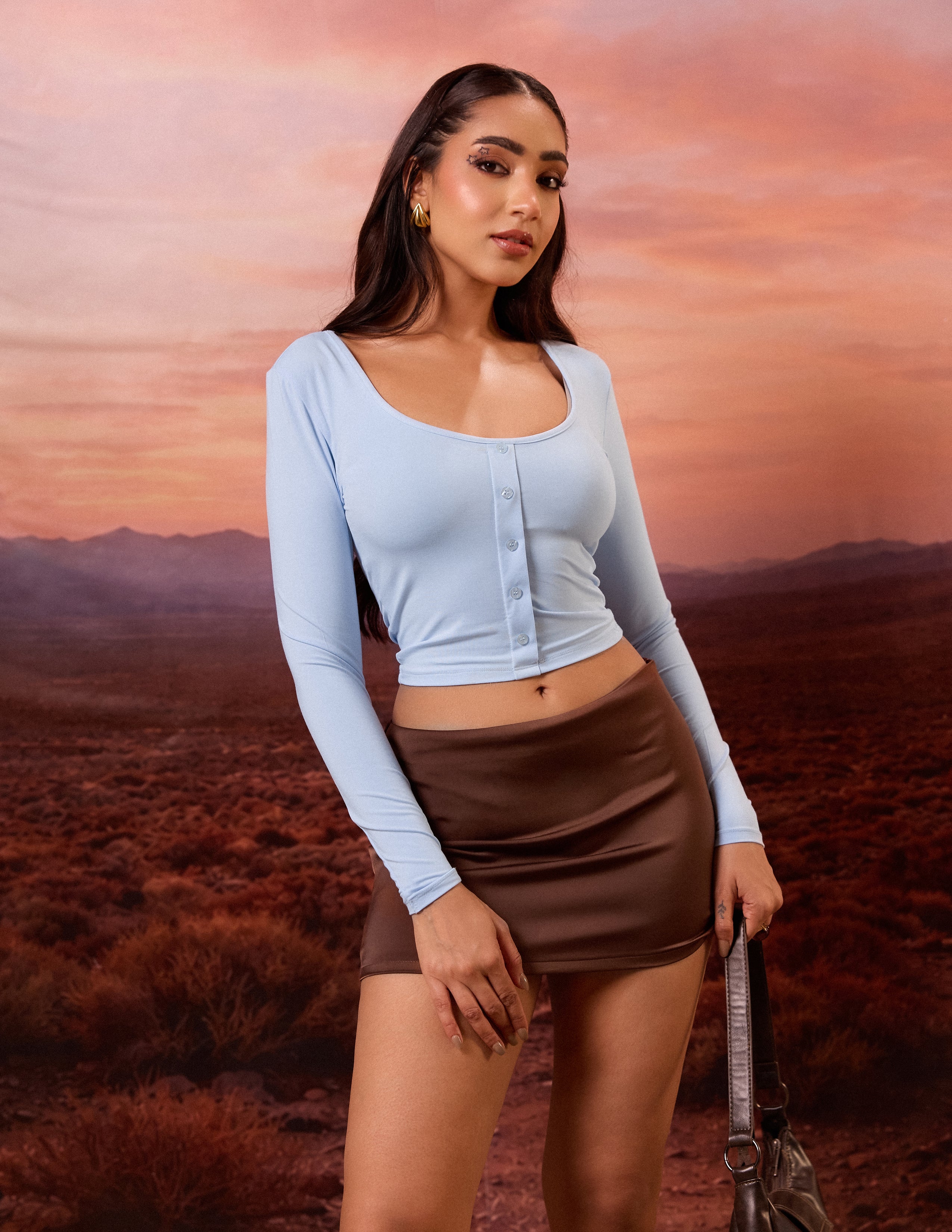 Long Sleeved Round Neck Fitted Top
