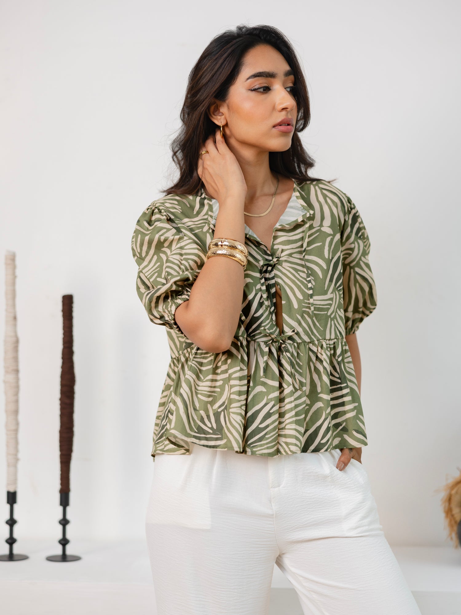 Front Tieup Detailed Top