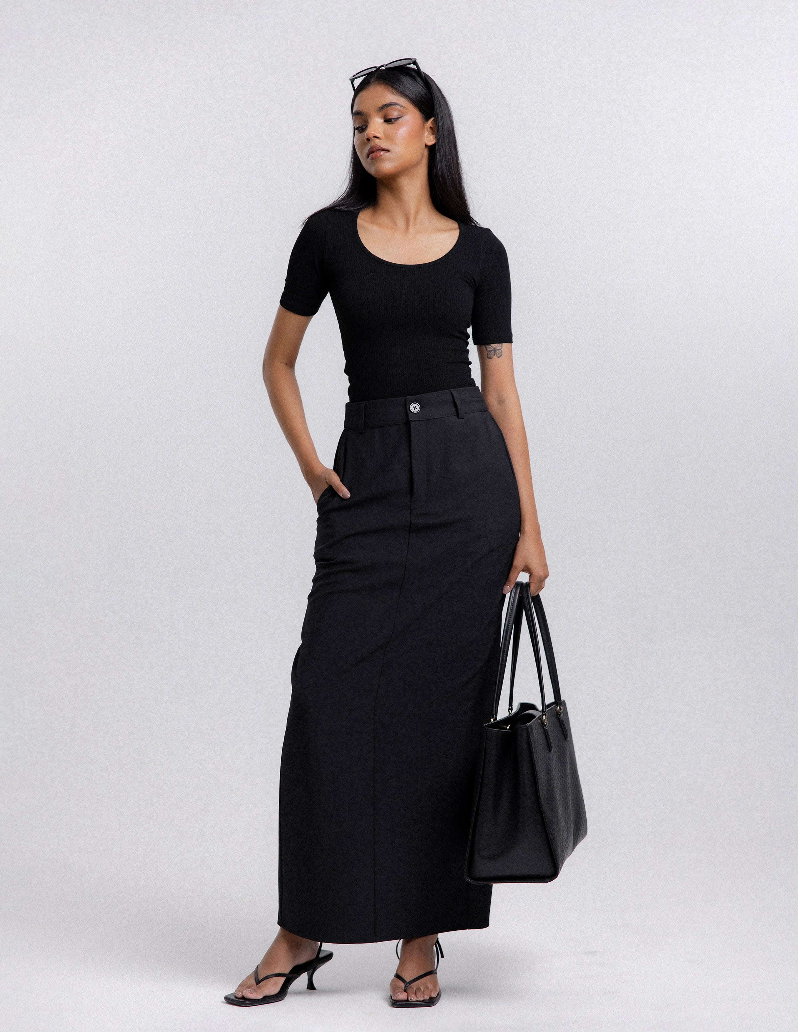 Back Slit Detailed Maxi Skirt