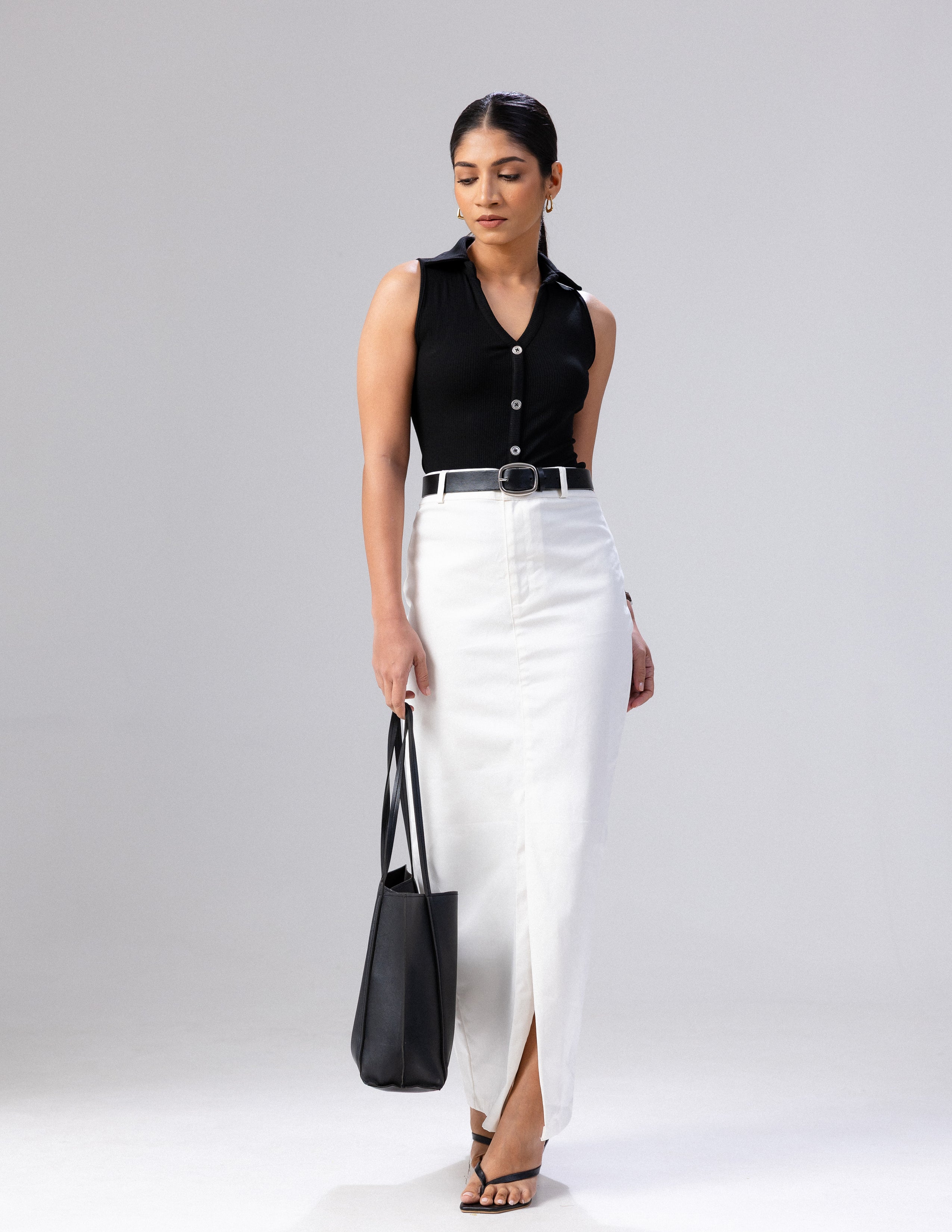 Front Slit Detailed Maxi Skirt