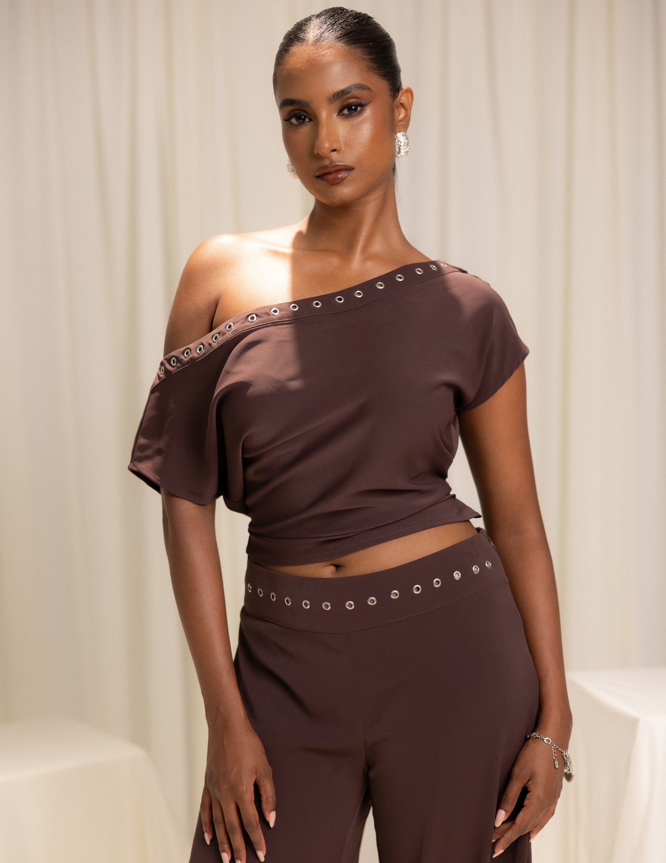 Drop Shoulder Ilet Detailed Waist Tie Up Top