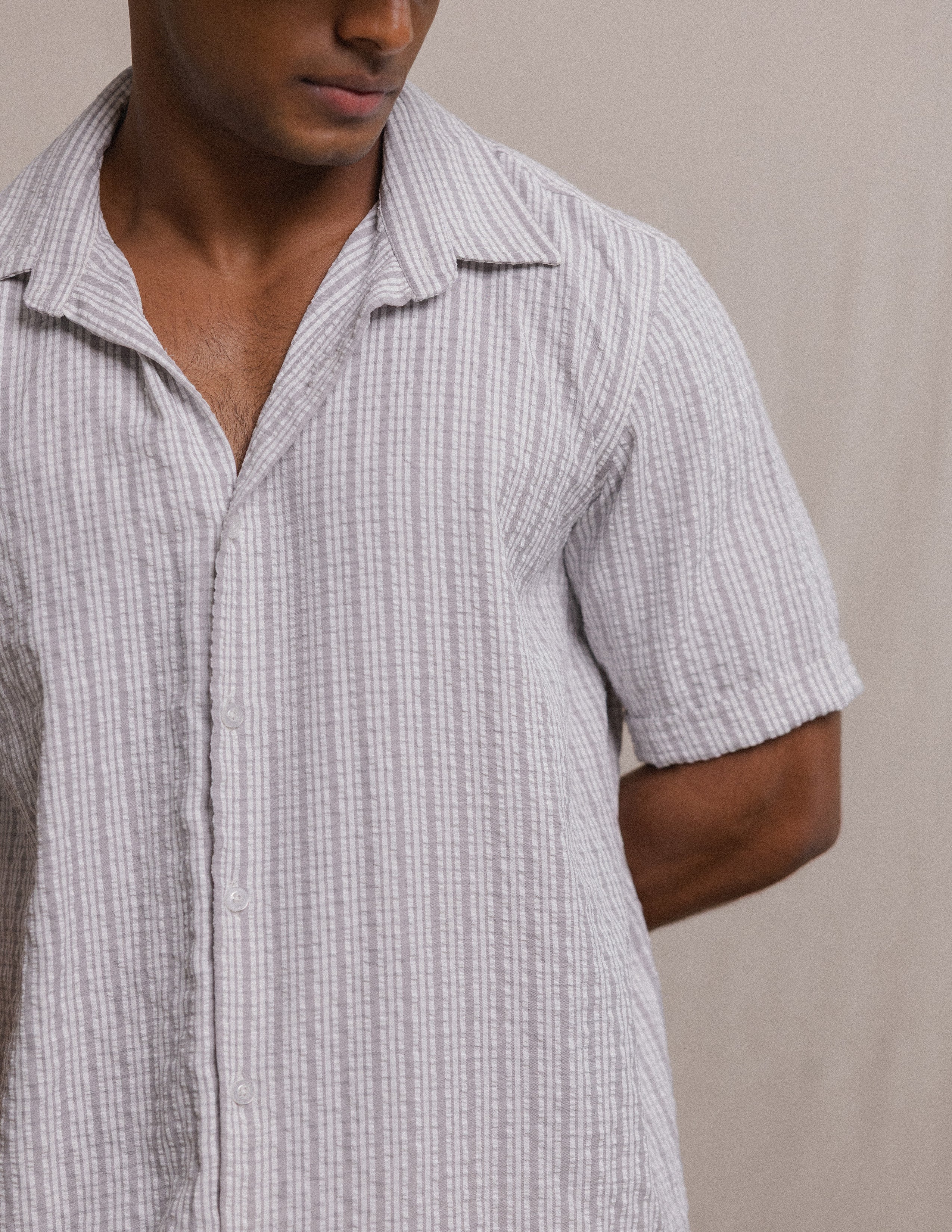 Folded sleeve box pleat detail shirt
