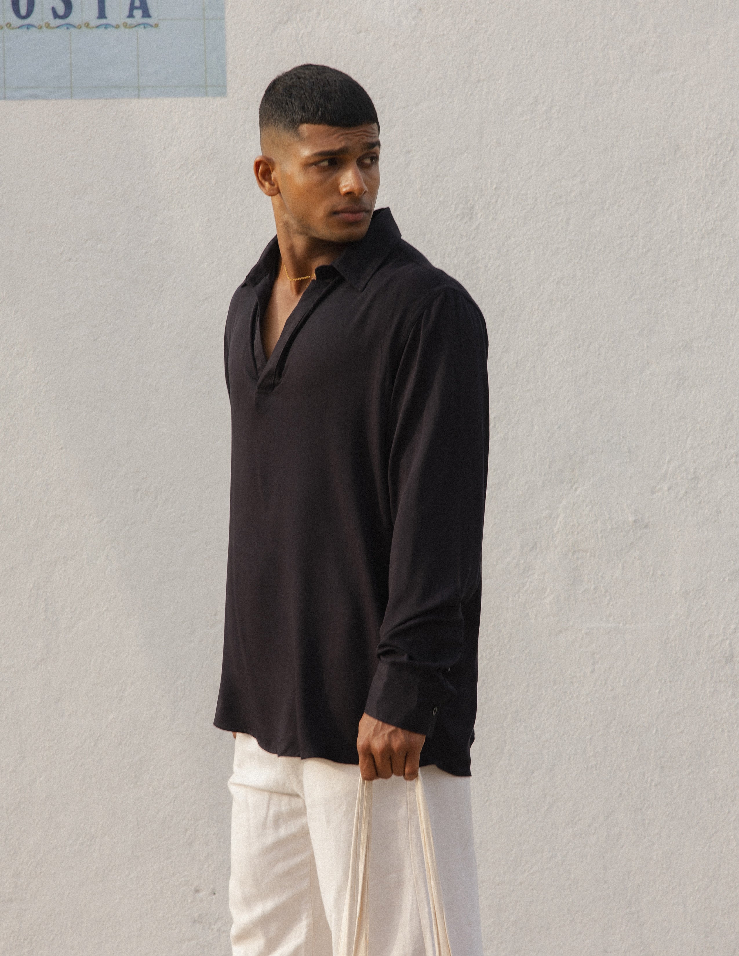Half placket curved hem detail shirt