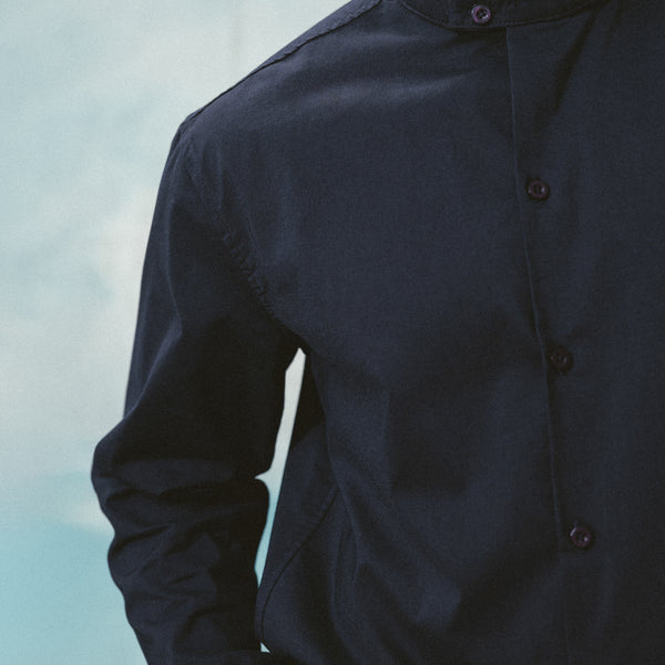 Extended chinese collar detailed shirt