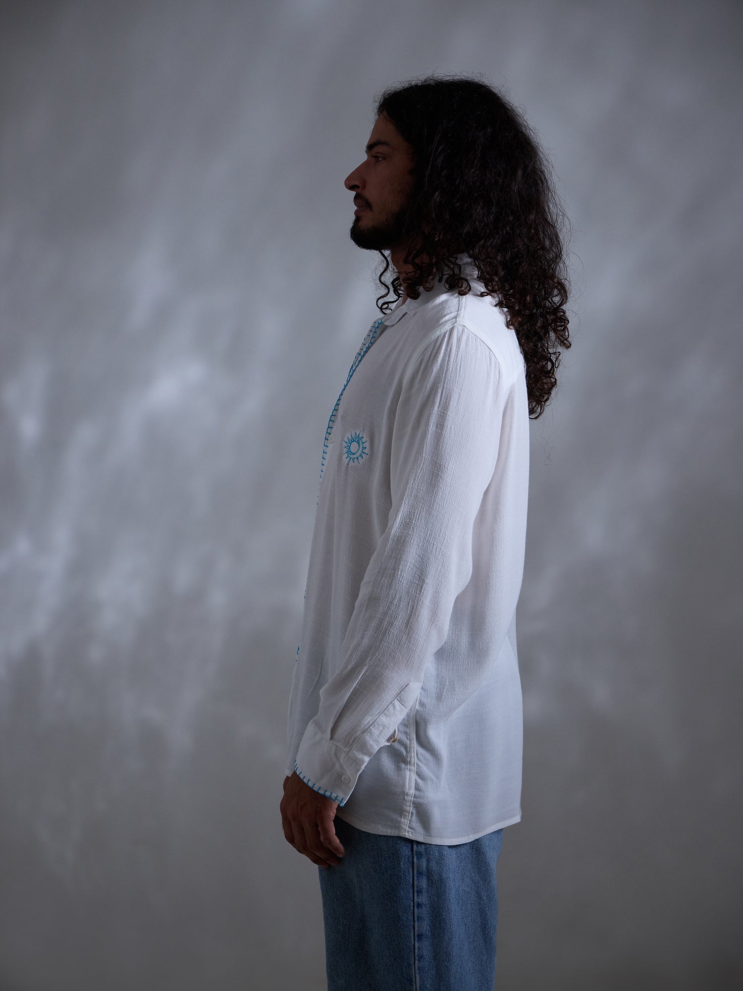 Oversized long sleeve embroidery shirt