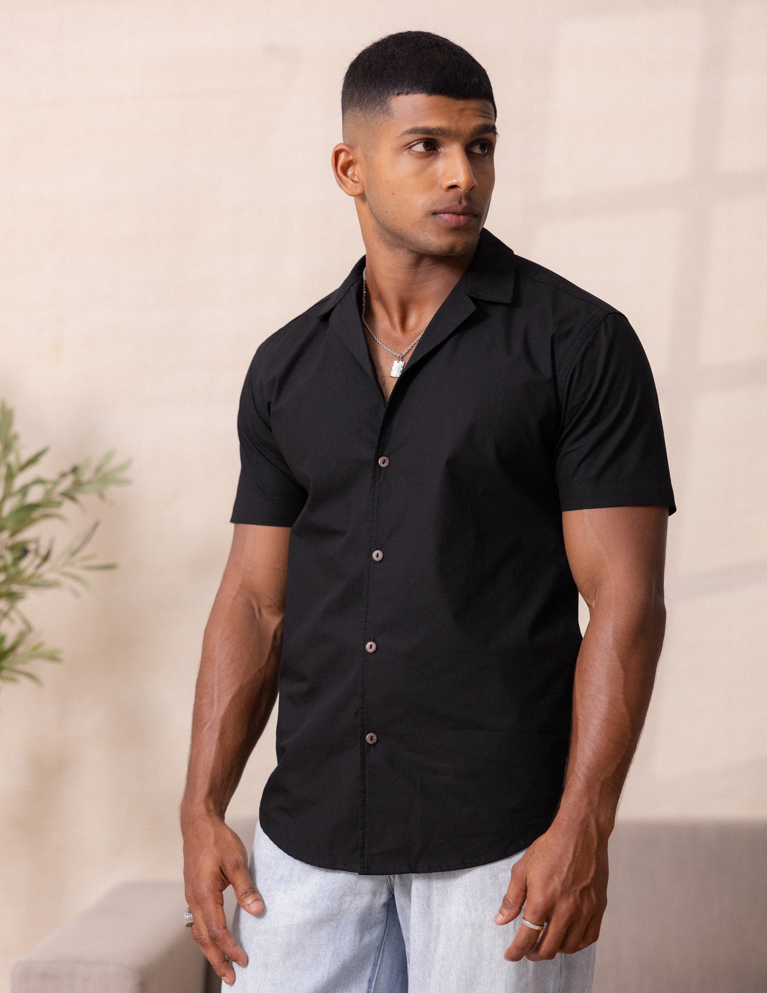 Slim fit short sleeve shirt