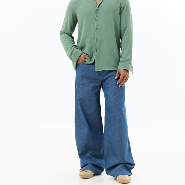 Slim fit button down shirt