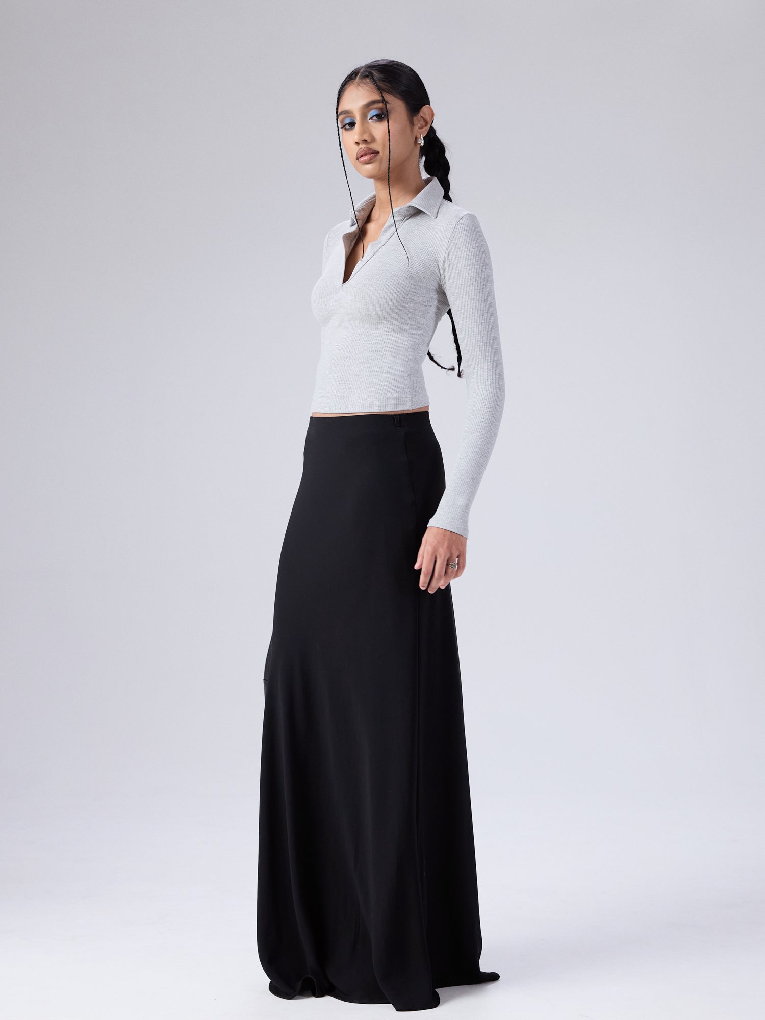 Daphne Collar Detailed Long Sleeved Top