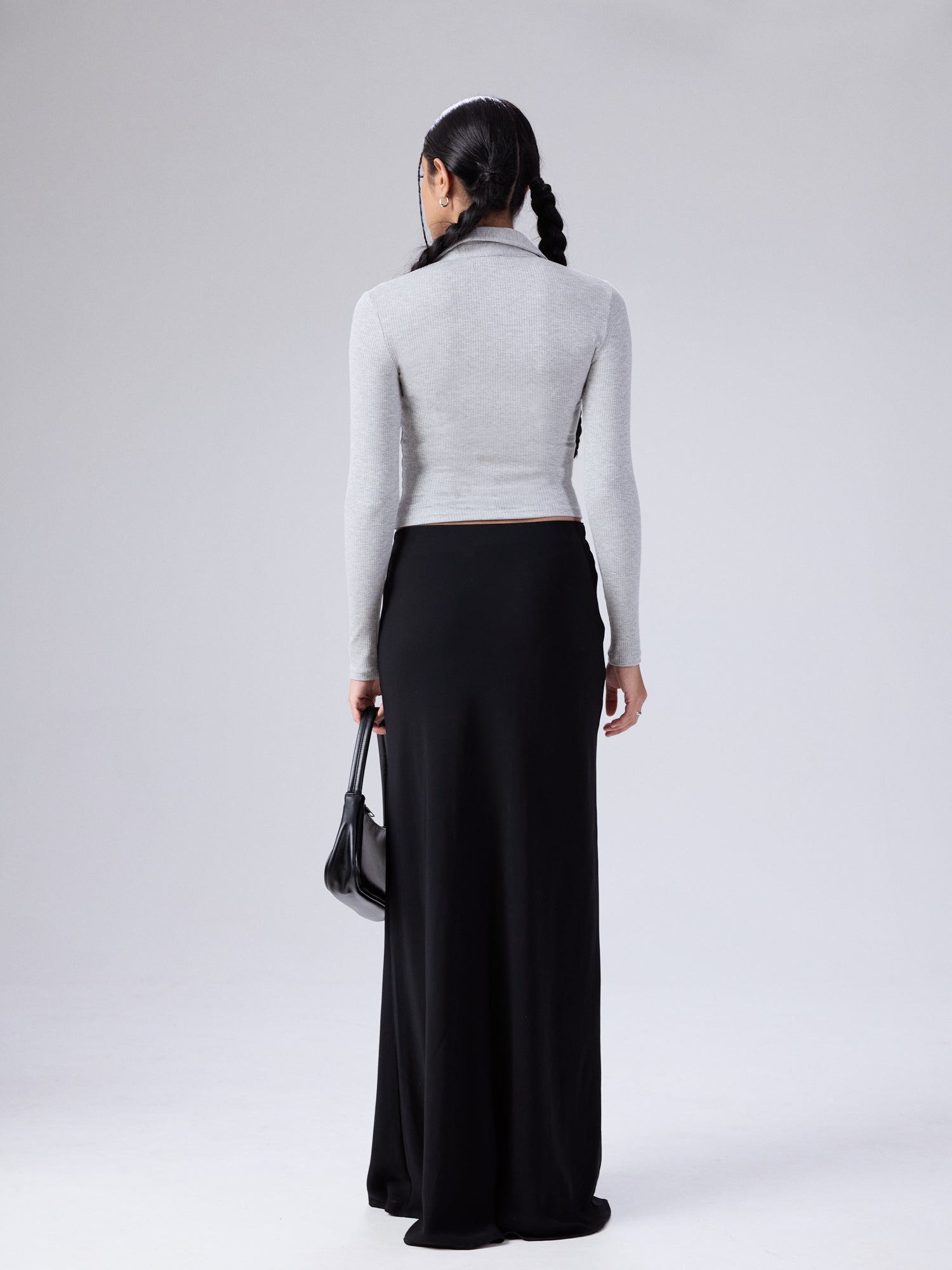 Daphne Collar Detailed Long Sleeved Top