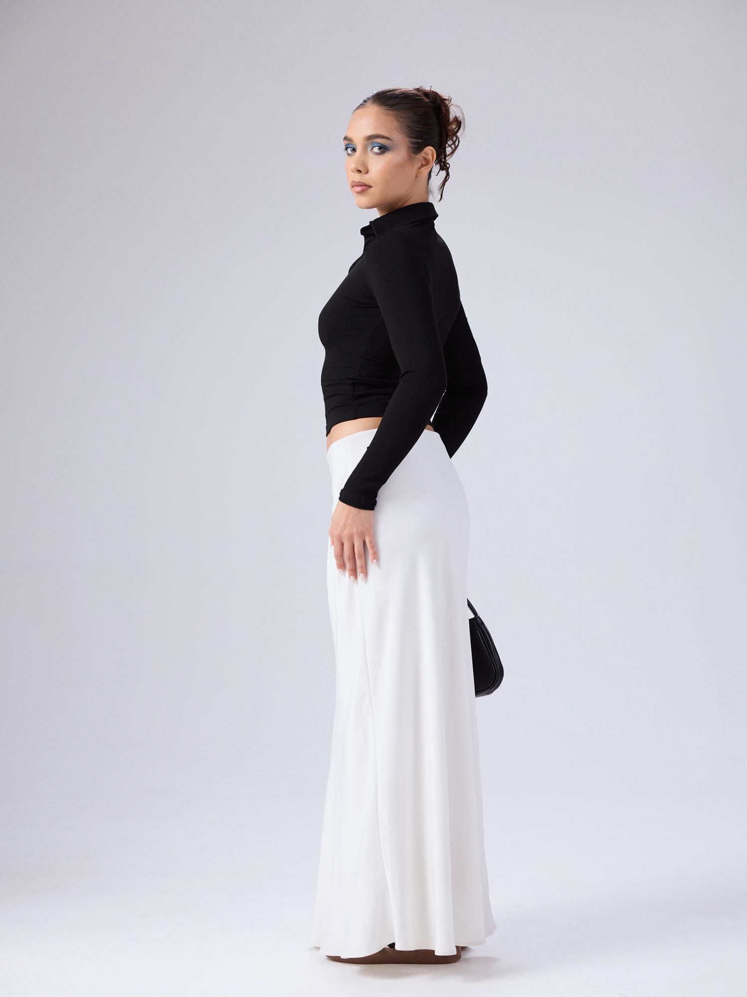 Daphne Collar Detailed Long Sleeved Top