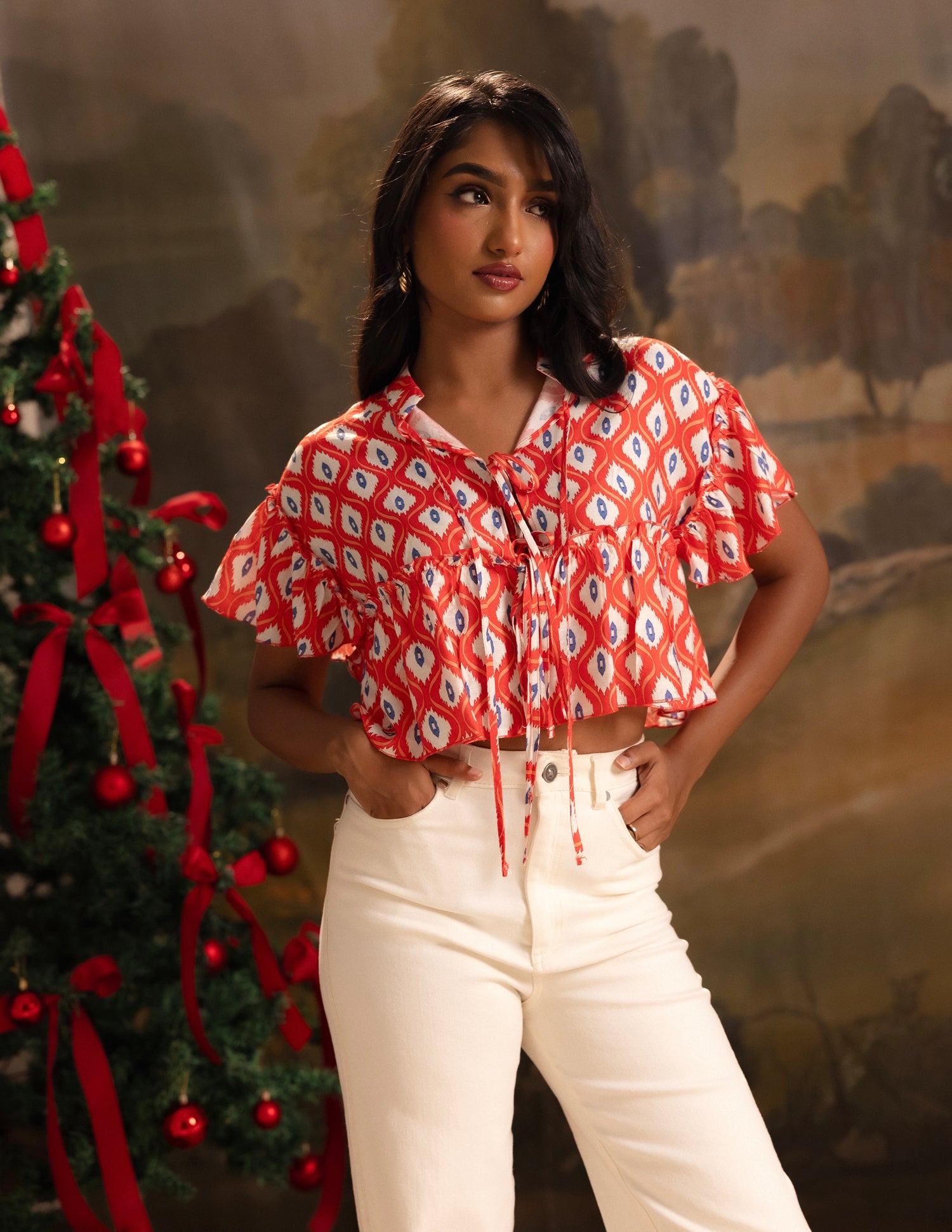 Frill Detailed Cropped Top