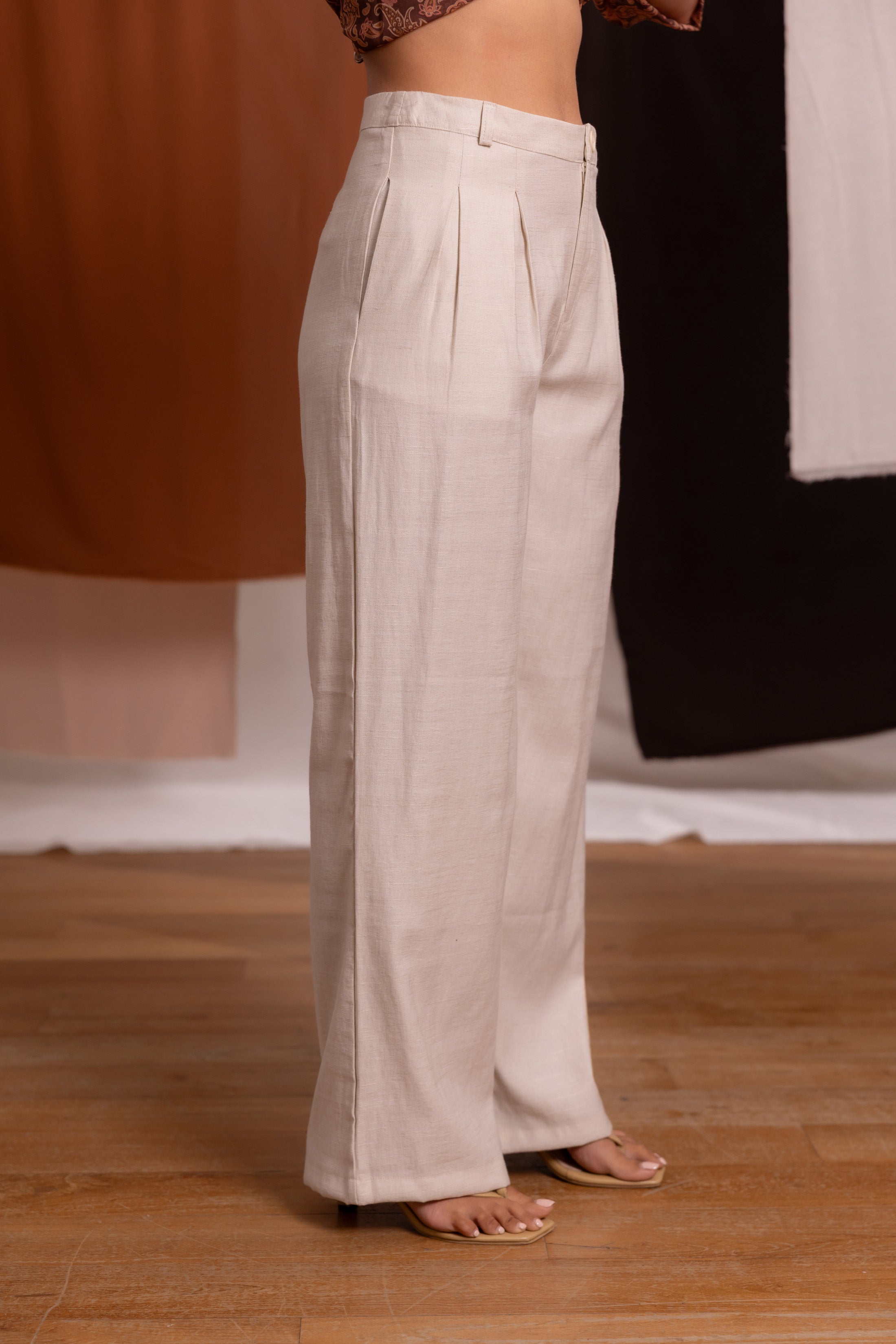 Pleated Wide Leg Pant