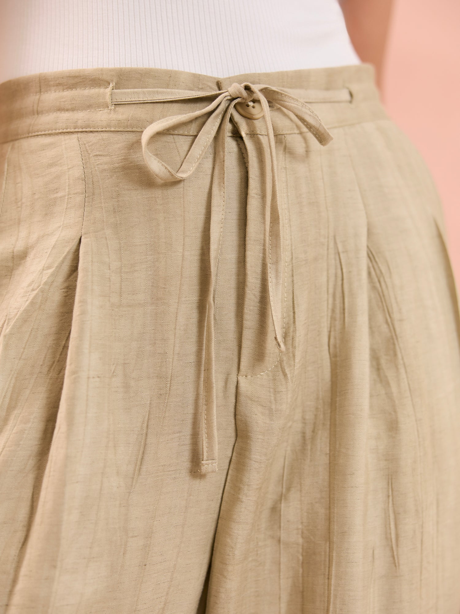 Pleat Detail Wide Leg Pant