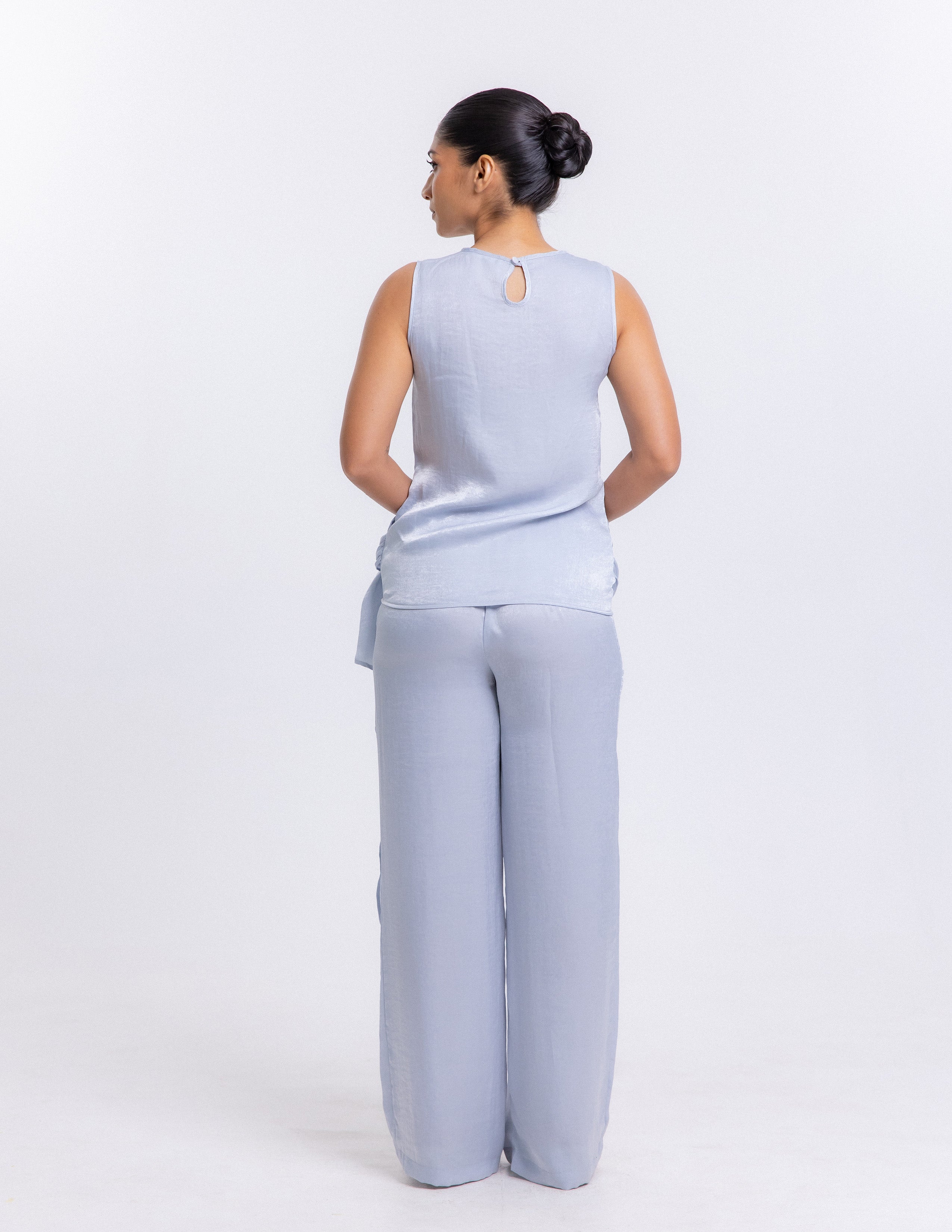 Front Tie Up Detail Top