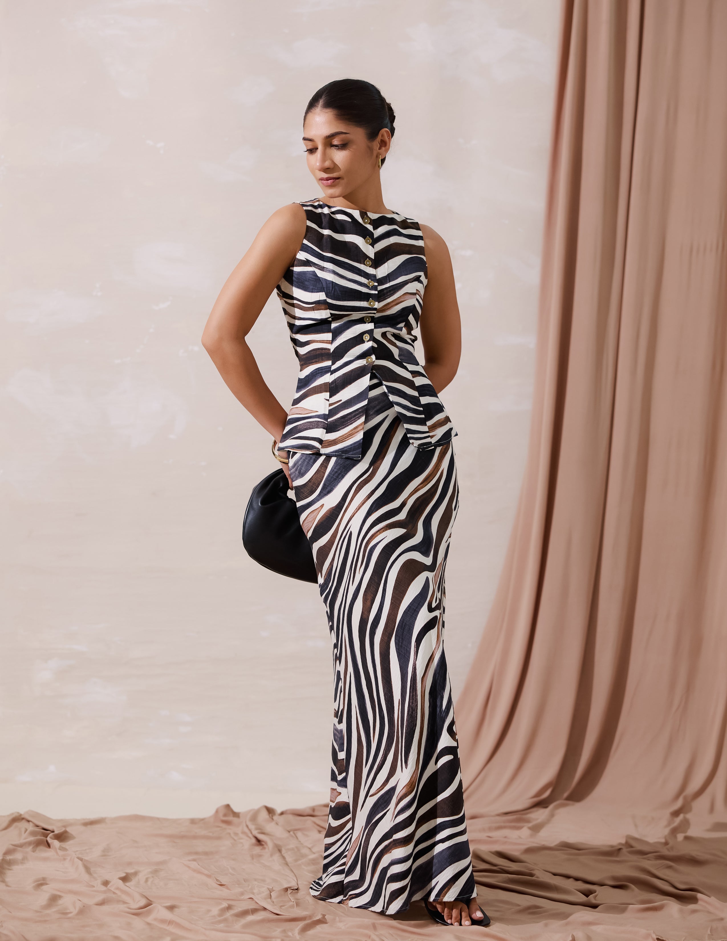 Button Down Sleeveless Printed Top