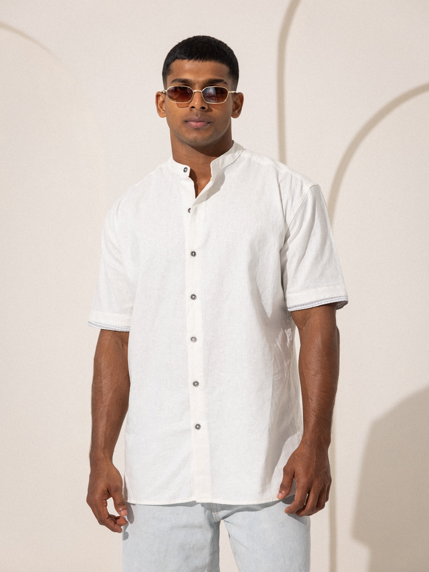 Binding detail chinese collar shirt