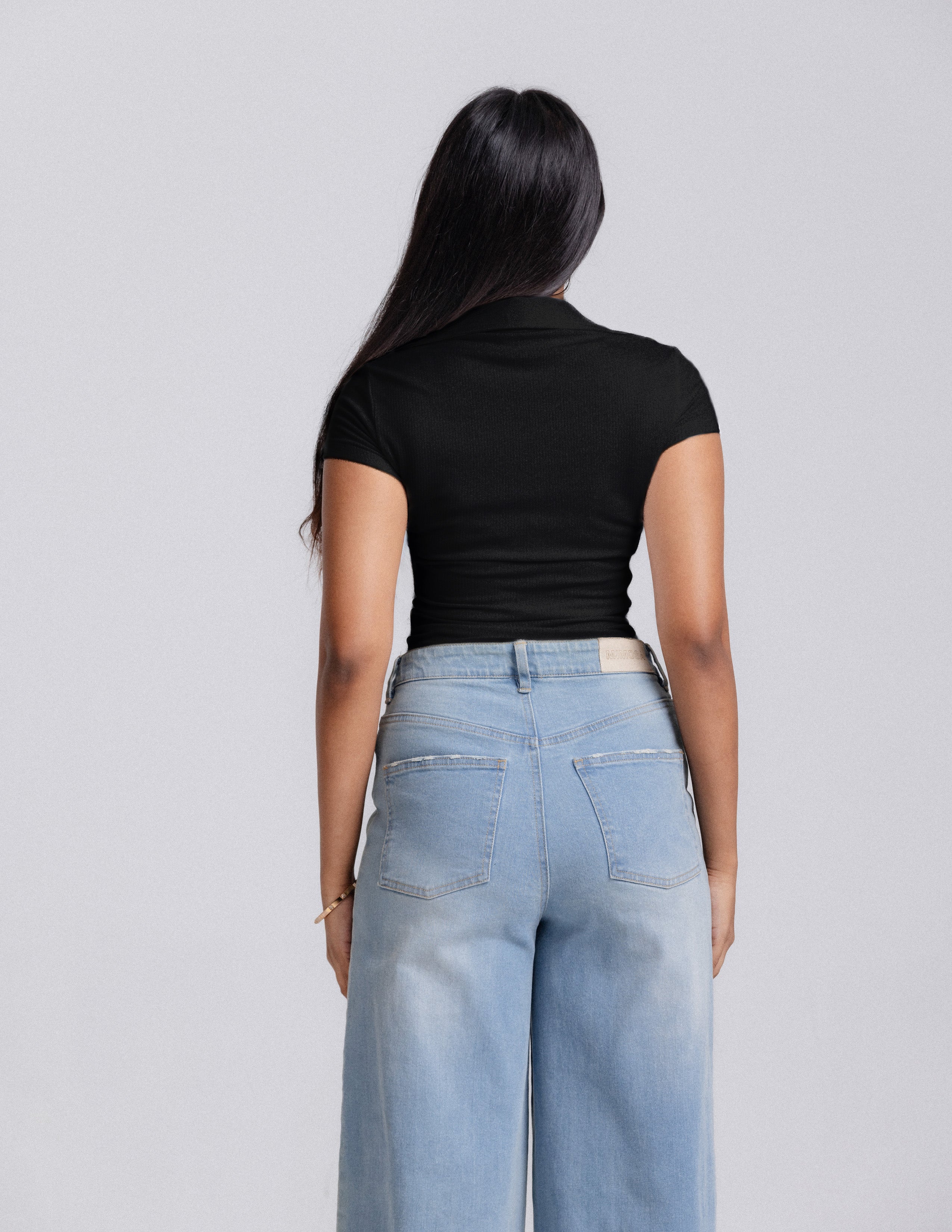 Chole Collar Detailed Short Sleeved Fitted Top