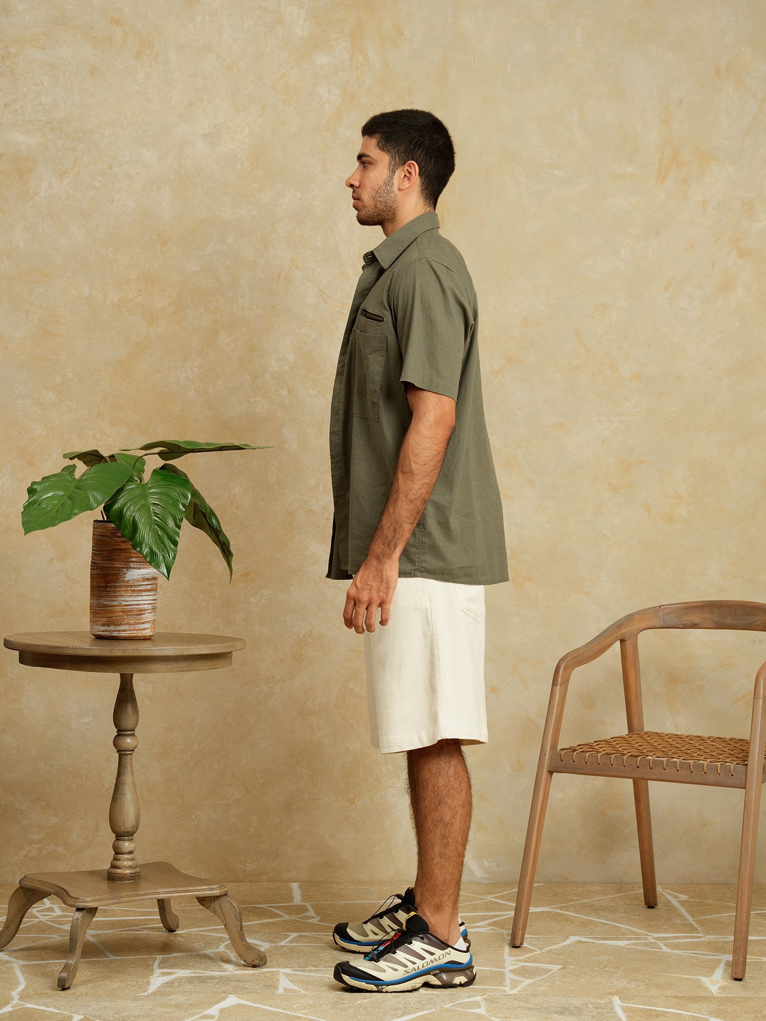 Oversized regular collar shirt