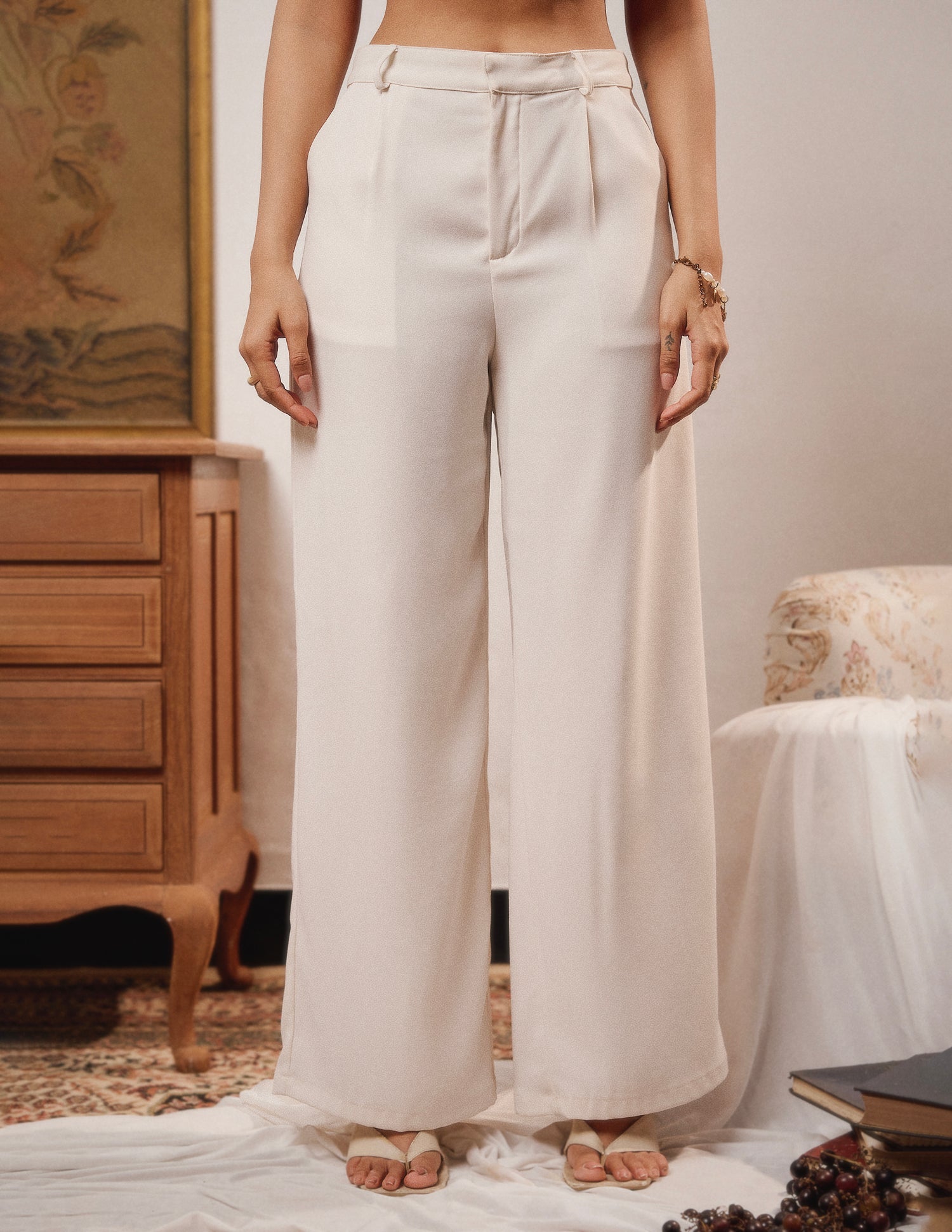 Front Pleated Wide Leg Pant