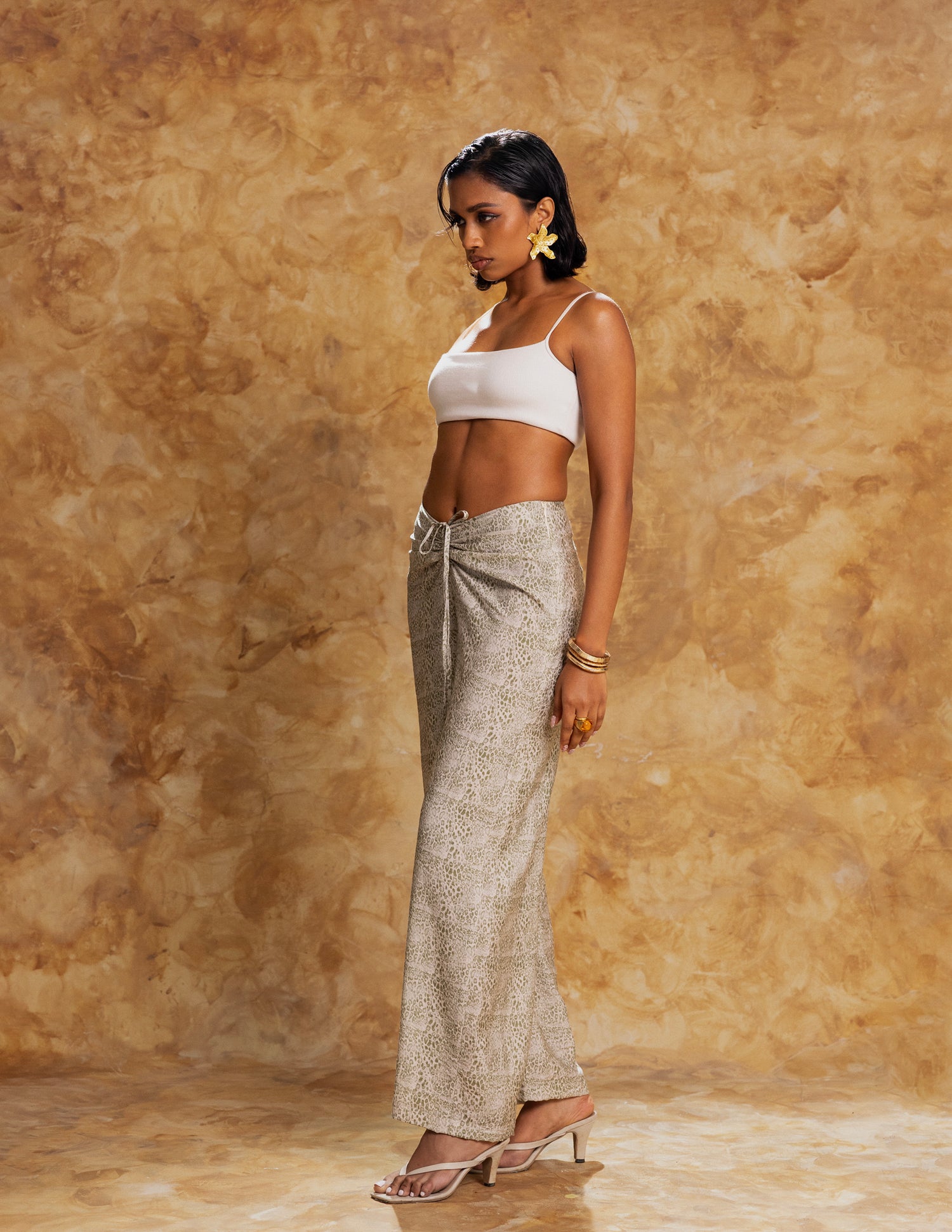 Front Ruched Straight Leg Pant