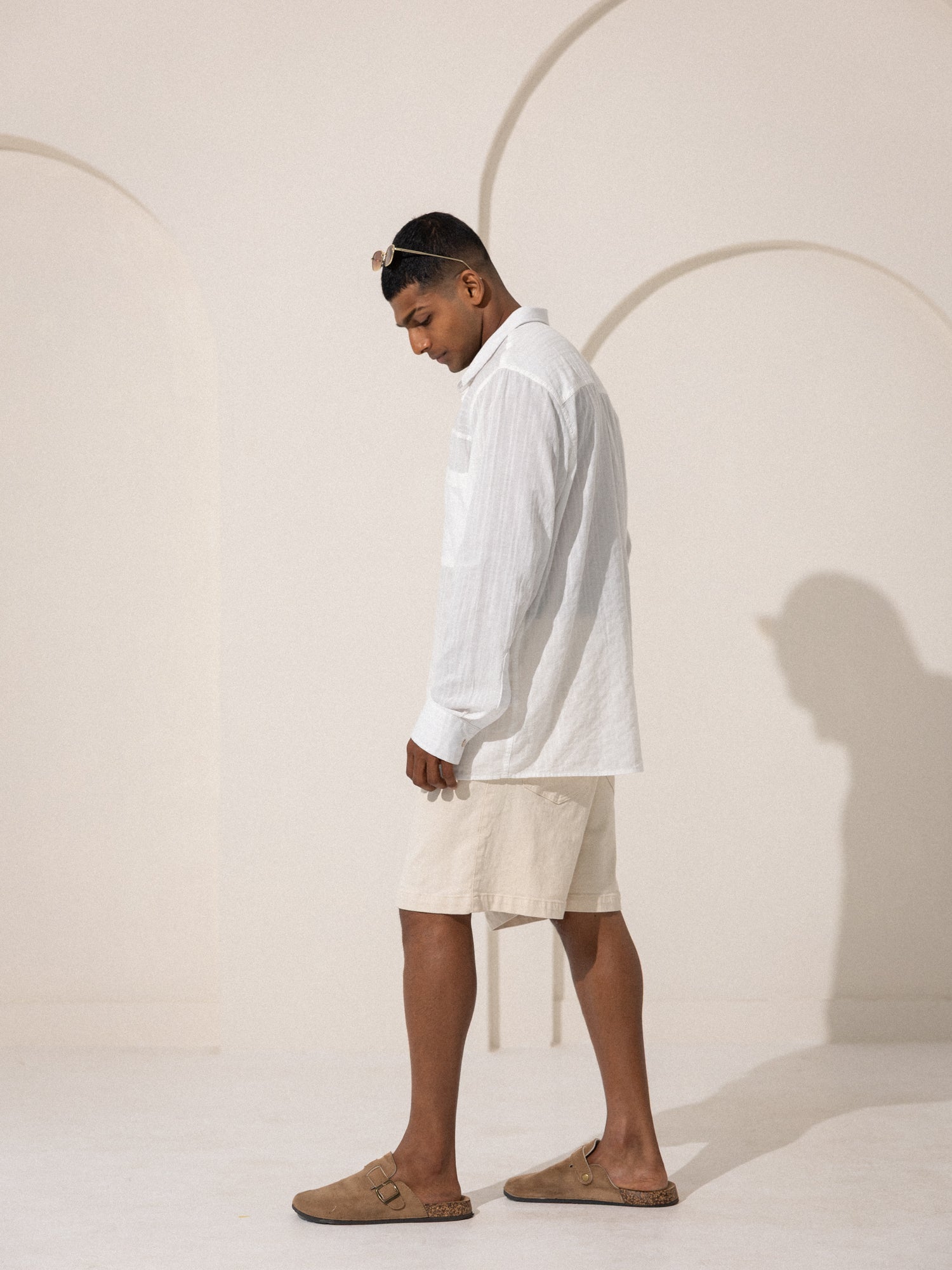 Cut and sew detail chest pocket shirt