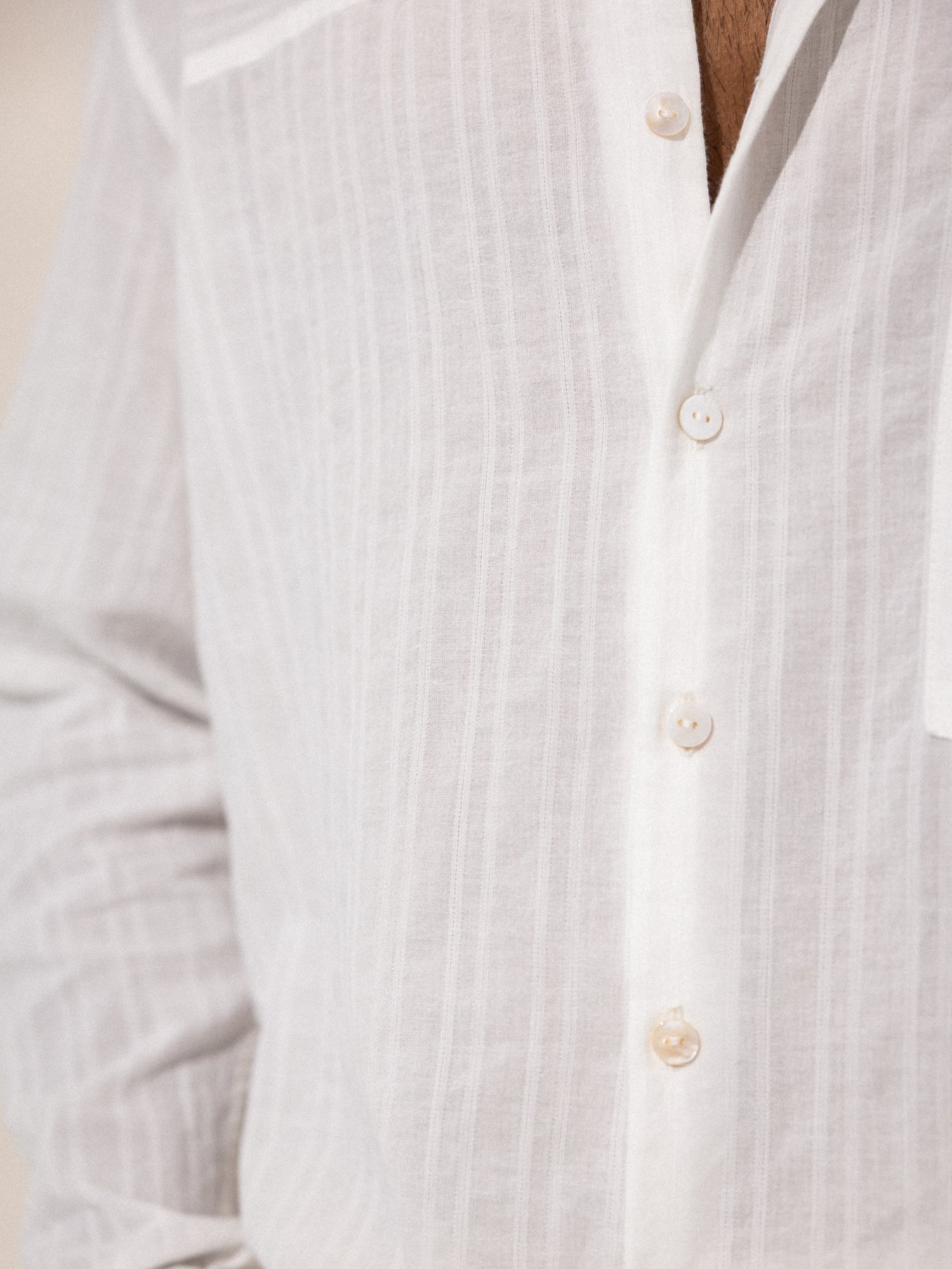 Cut and sew detail chest pocket shirt