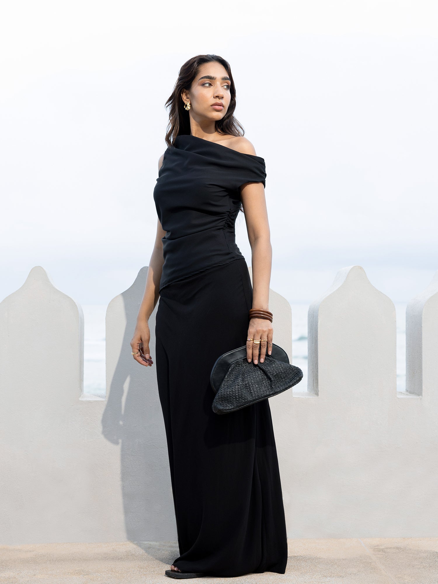 Asymmetrical Hem Detailed Off Shoulder Top