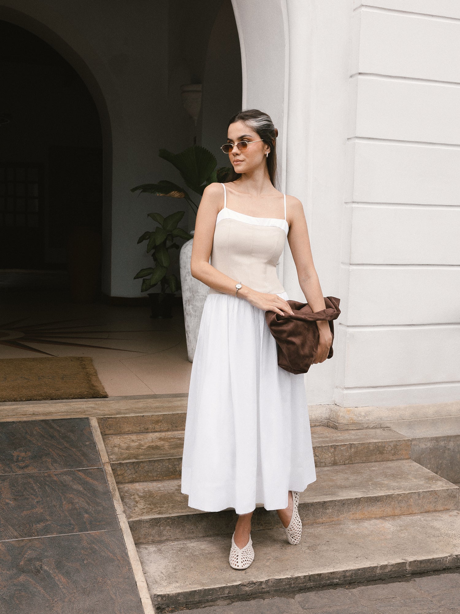 Contrast Detailed Midi Dress