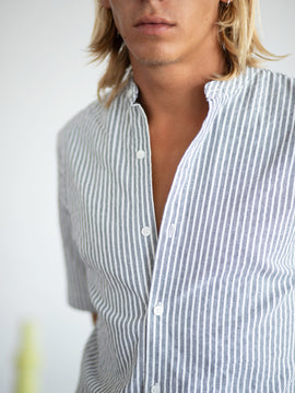 Short sleeved chinese collar shirt