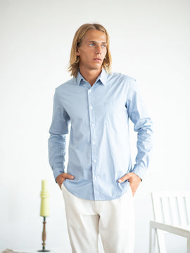 Long sleeved regular collar shirt