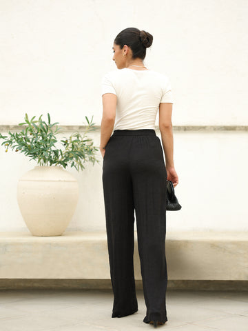 Pleat Detailed Straight Leg Pant