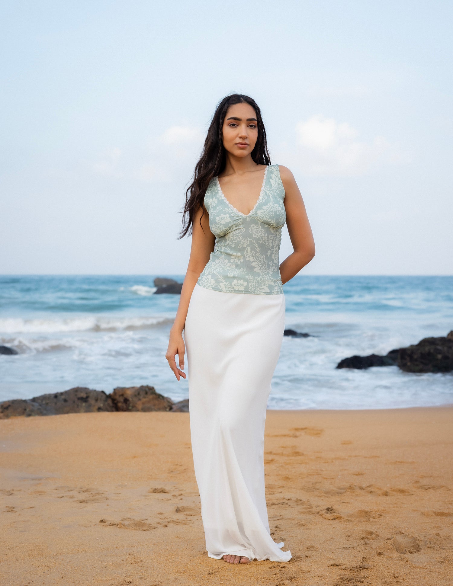 Lace Detailed Back Smocking Printed Top