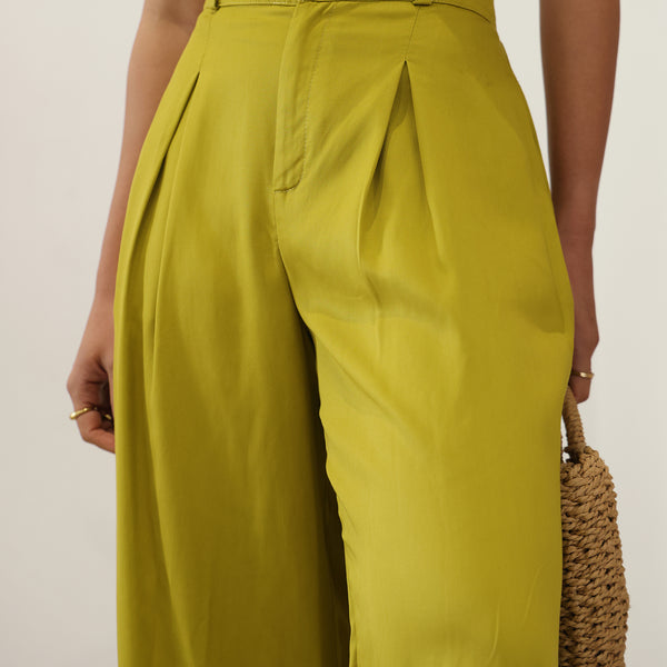 Pleat Detail Straight Leg Pant