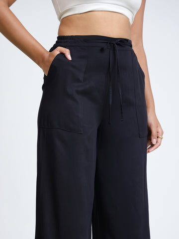 Drawstring Straight Leg Cassual Pant