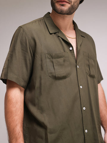 Pleat detailed double chest pocket shirt